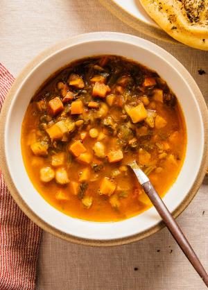 a bowl of moroccan harira soup